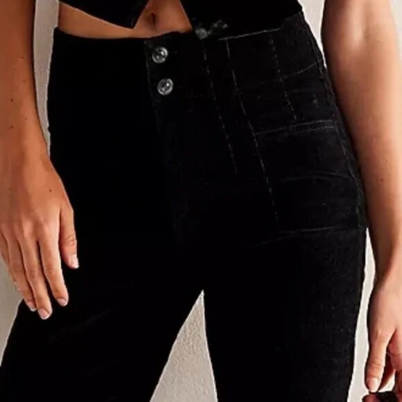 023 We The Free Jayde Cord Flare Jean in Black NWT Size 31 - Picture 3 of 11
